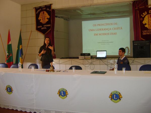 Palestra no Seminário de Desenvolvimento de Lideranças do Distrito LEO L D-9 em Urussanga