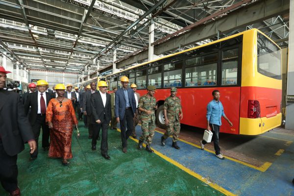 President Kagame visits Bishoftu Automotive Industry- Ethiopia, 17 April 2015