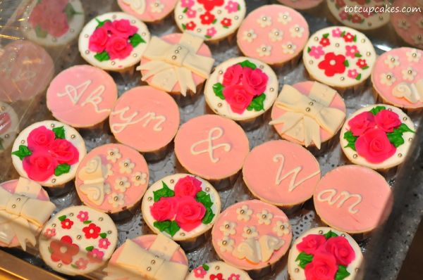 t-092 {special} ~totcupcakes.com~