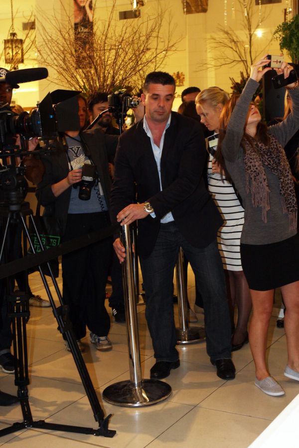 David Jones Fashion Ambassador Miranda Kerr in store book signing, Kora Organics