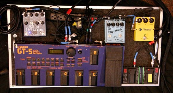 Johnny Marr Guitar Pedals