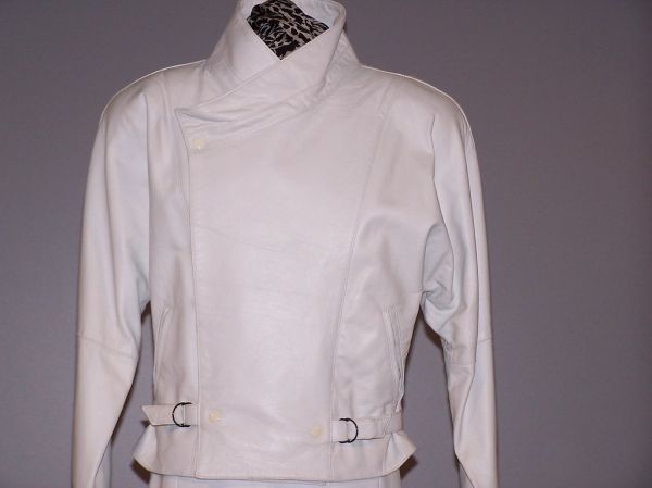 Johnnie B - The Straight Jacket