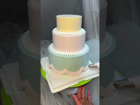 Gorgeous Three-Layer Cake #Cake Decorating Ideas