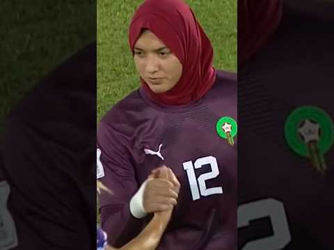 حارسة على خطوات بونو ؟ #football #كرة_القدم #المنتخب_المغربي