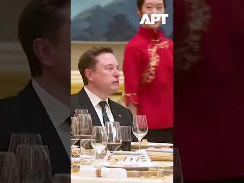 Viral Moment: Elon Musk Seen Making Faces With Tim Cook At China Banquet | APT
