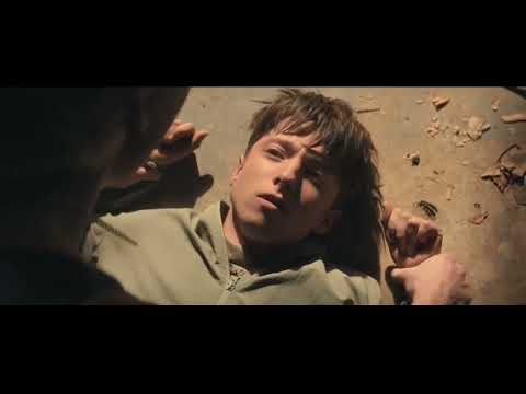 Joe Bird &amp; Stacy Clausen gay kiss scene 