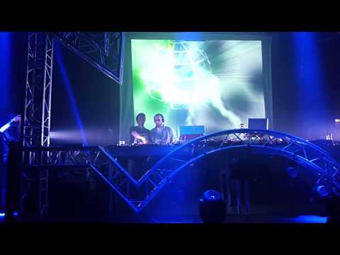 Nick Lange &amp; Deeply Art @ Le Forum, Charleville