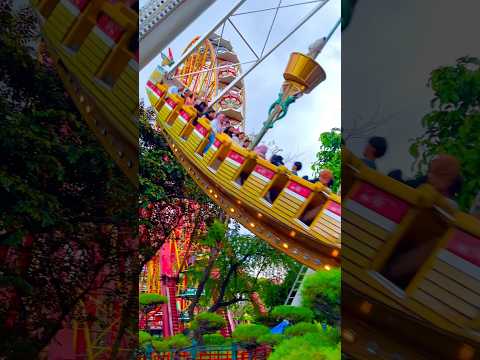 🎢😱 Kora-Kora Swing Ride Fun at DUFAN Ancol, the swing feels insanely thrilling!