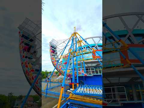 🚀 Kora Kora swing ride ready to pierce the sky!