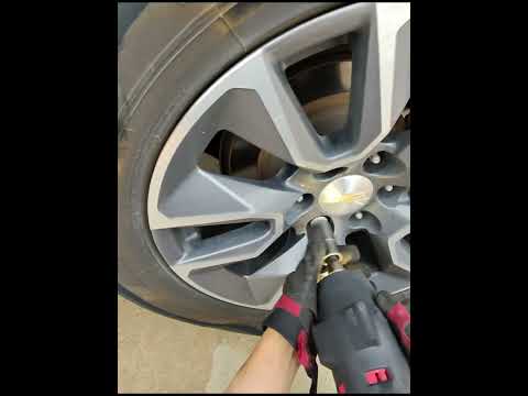 AAA told her 1 Hour. I said give me 5 Minutes. #Roadside #Help #Kindness #Shorts #reels #FYP