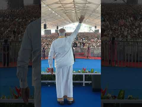 PM Modi receives a grand welcome in kochi, #keralam | #shorts