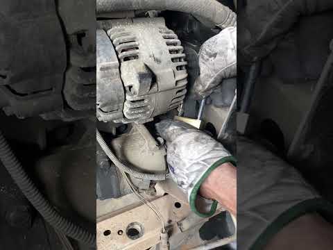 best mechanic seriously #automobileengineering #repair #automobile #car #engine